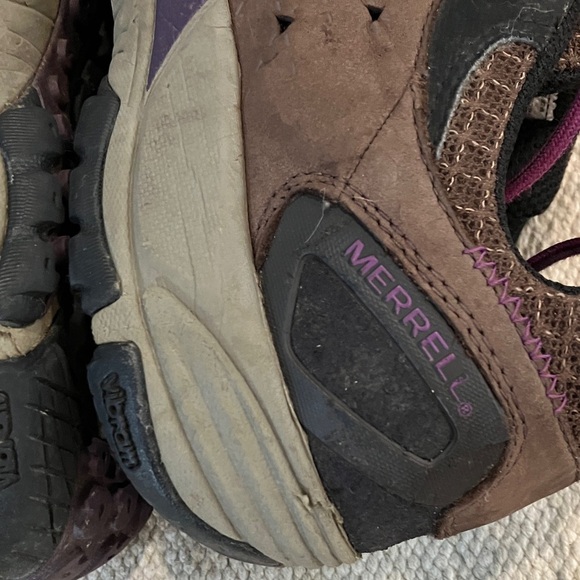 Merrell size 9 wm’s leather vibram air cushion hiking boot /  Shoes - Picture 13 of 16